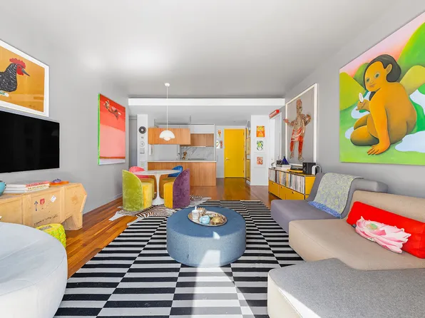 280 Metropolitan Avenue image 1 of 11