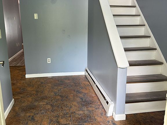 2nd image of 127 Tallow Wood Dr
