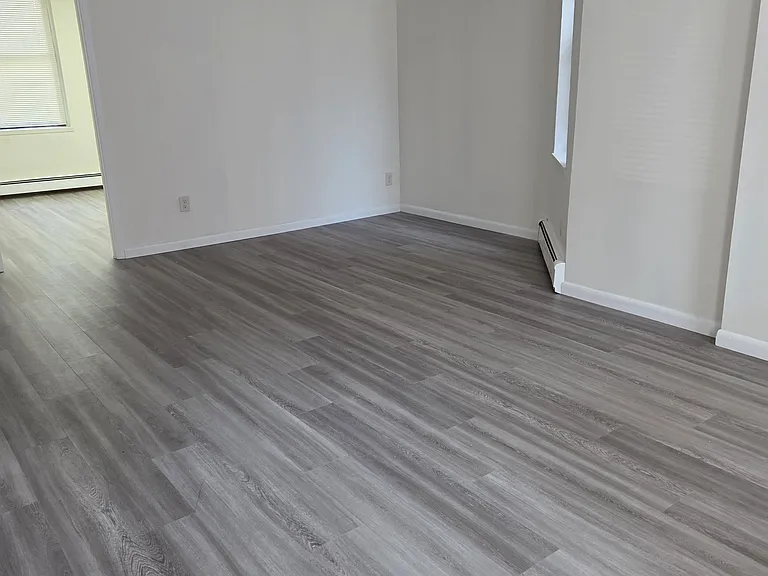 513 9th St #1R — Photo 3