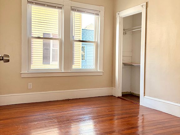 5th image of 496 Bolton St #1