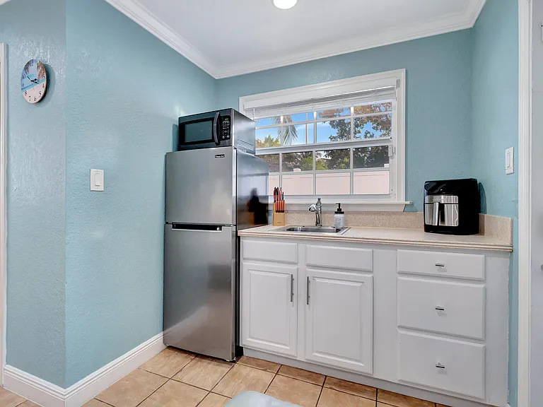310 Gulfstream Dr — Photo 38