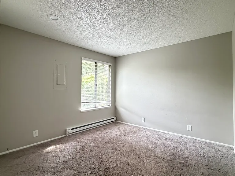 5752 SW Main Ave #5752 — Photo 9
