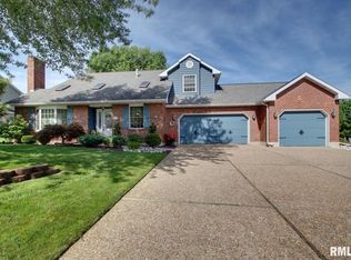 1404 Deerfield Rd, Quincy, IL 62305