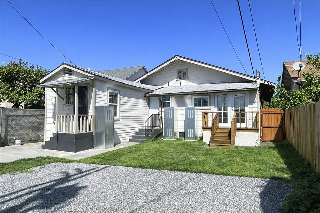 2 bed, 800 sqft, $2,850 — Photo 1
