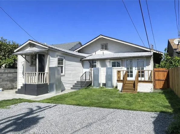 1346 E 43rd Pl, Los Angeles, CA 90011