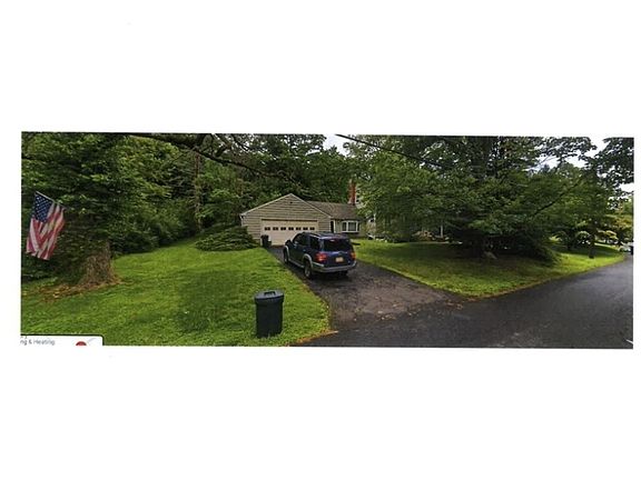 3rd image of 124 Gates Ave