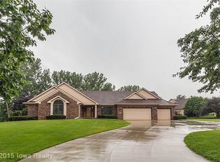 790 SE Walnut Ridge Dr, Waukee, IA 50263