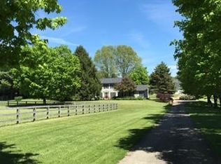 2120 Hankinson Rd NE, Granville, OH 43023