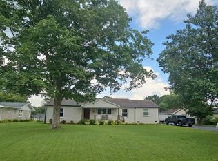 2916 Mere Dr, Columbia, TN 38401