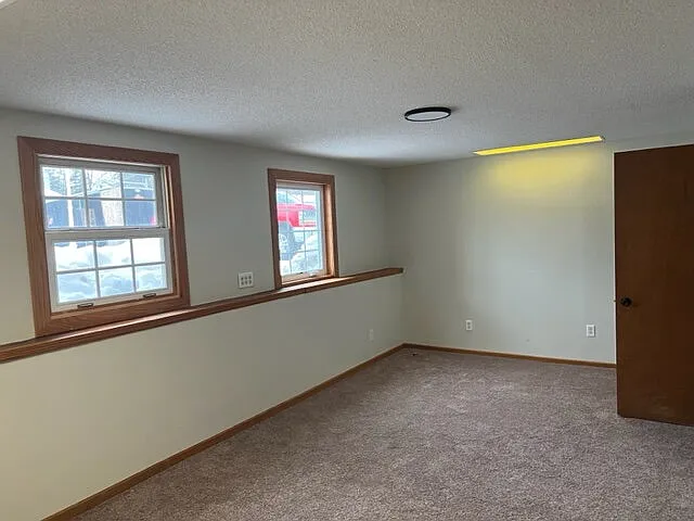 13016 Saratoga Ln N — Photo 13