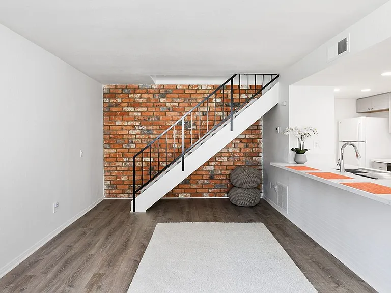 72728 Willow St #2 — Photo 11