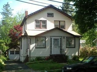 9 Magnolia St, Bergenfield, NJ 07621