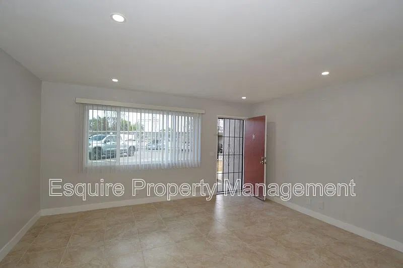 1 bed, 1.0 bath, 500 sqft, $1,950 — Photo 3