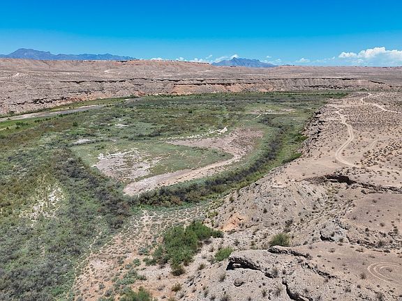4th image of 4755 / Gold Butte Rd