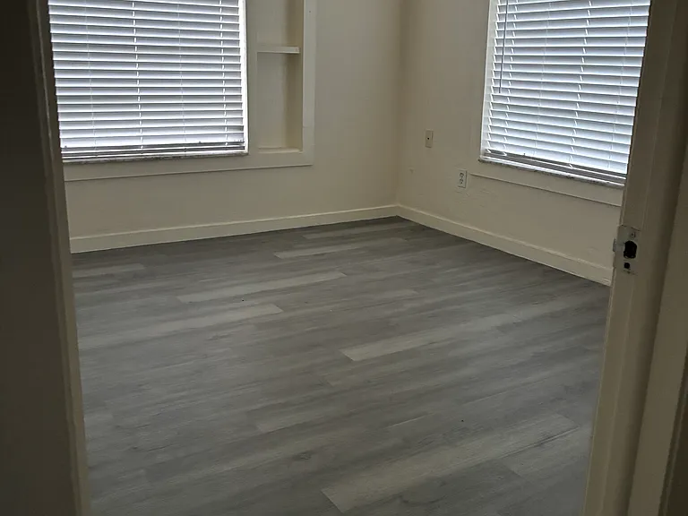 3118 SW 22nd Ter — Photo 11