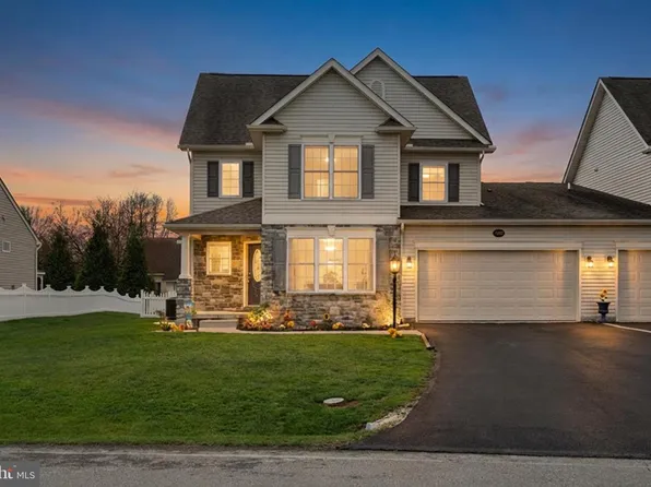 17927 Constitution Cir, Hagerstown, MD 21740