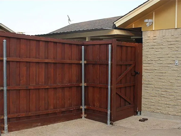 1025 Pleasant Valley Rd — Photo 10