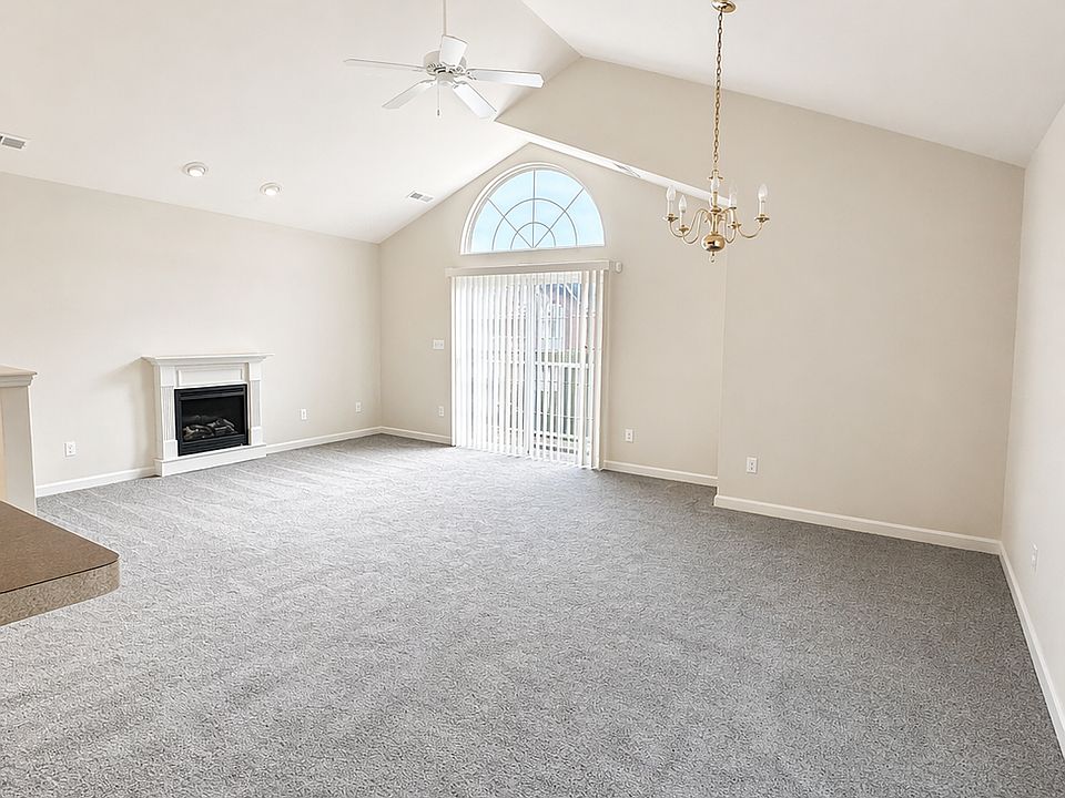 1st image of 29599 Nottingham Cir #1