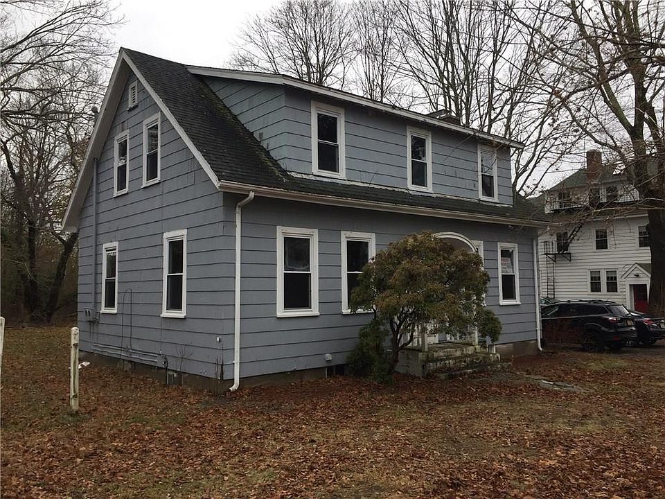 2nd image of 70 Campus Ave S
