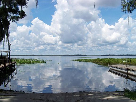 5th image of 15232 SE Us Highway 301