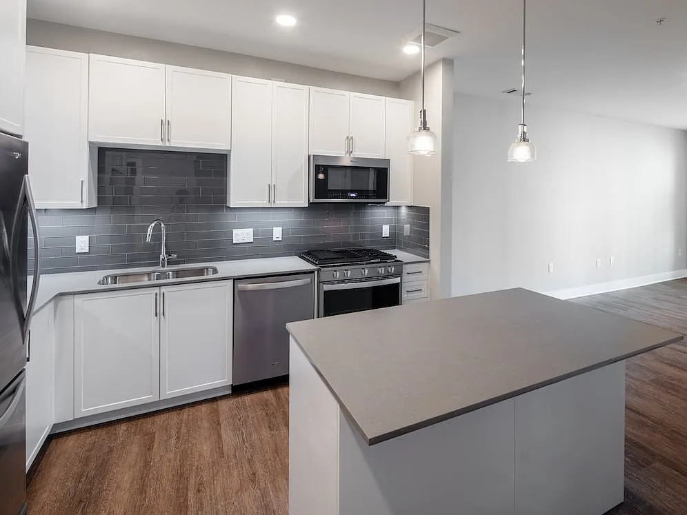 Avalon Teaneck — Photo 4