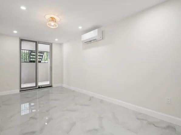 84 Himrod Street image 32 of 34