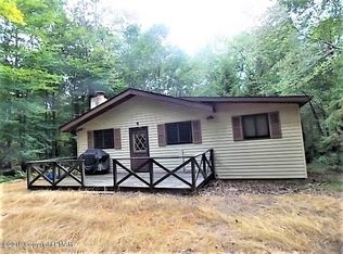 324 Selig Rd, Pocono Lake, PA 18347