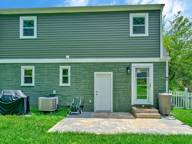 6024 Rixey Dr — Photo 46