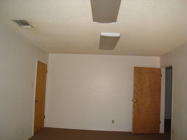 1st image of 3122 Lake Dr