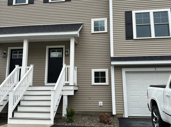 5 Marie St, Worcester, MA 01604