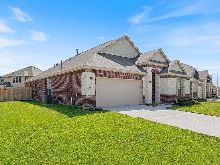 12934 Basswood Summit Dr — Photo 2