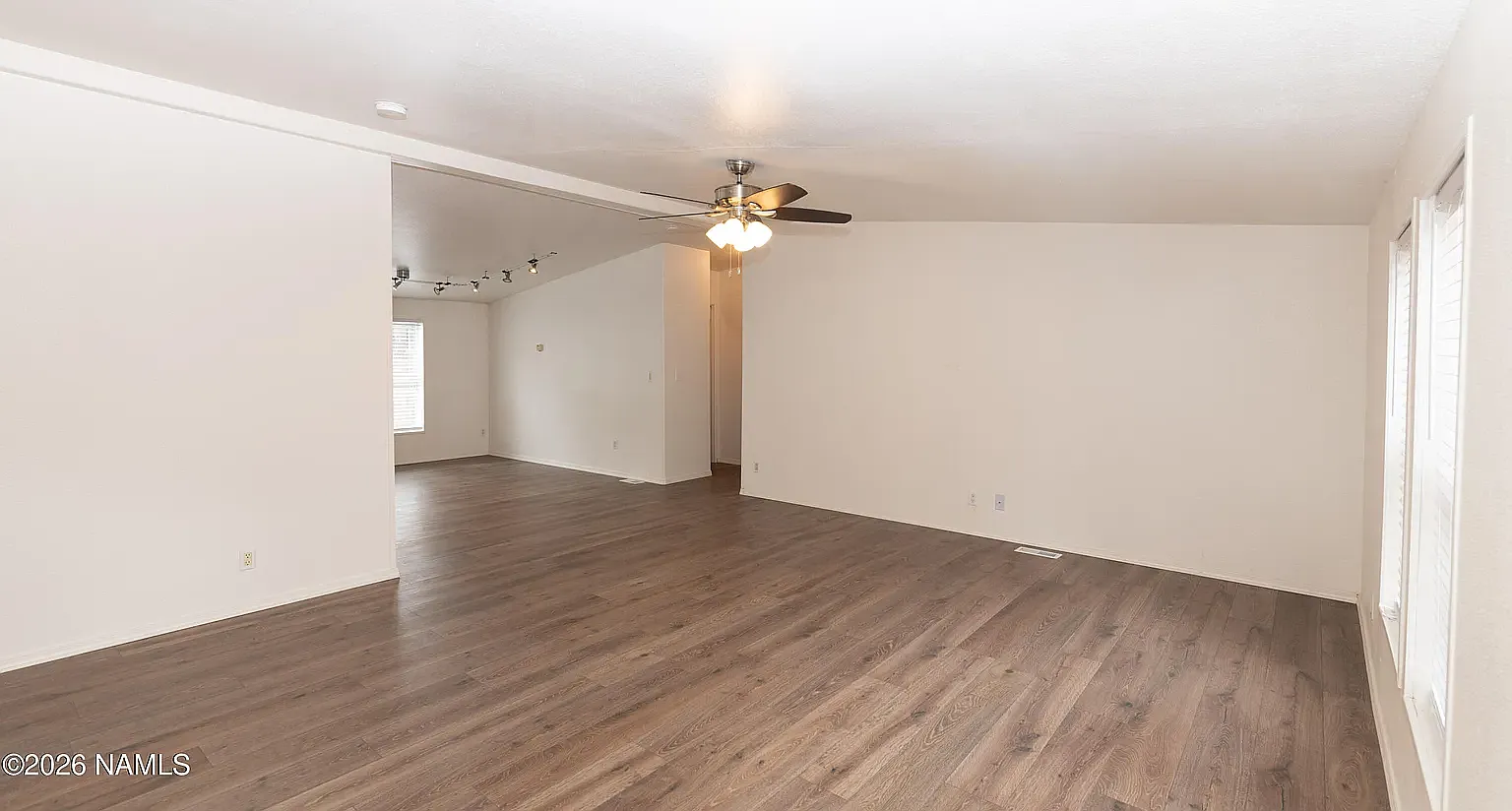 3 bed, 1519 sqft, $900 — Photo 3