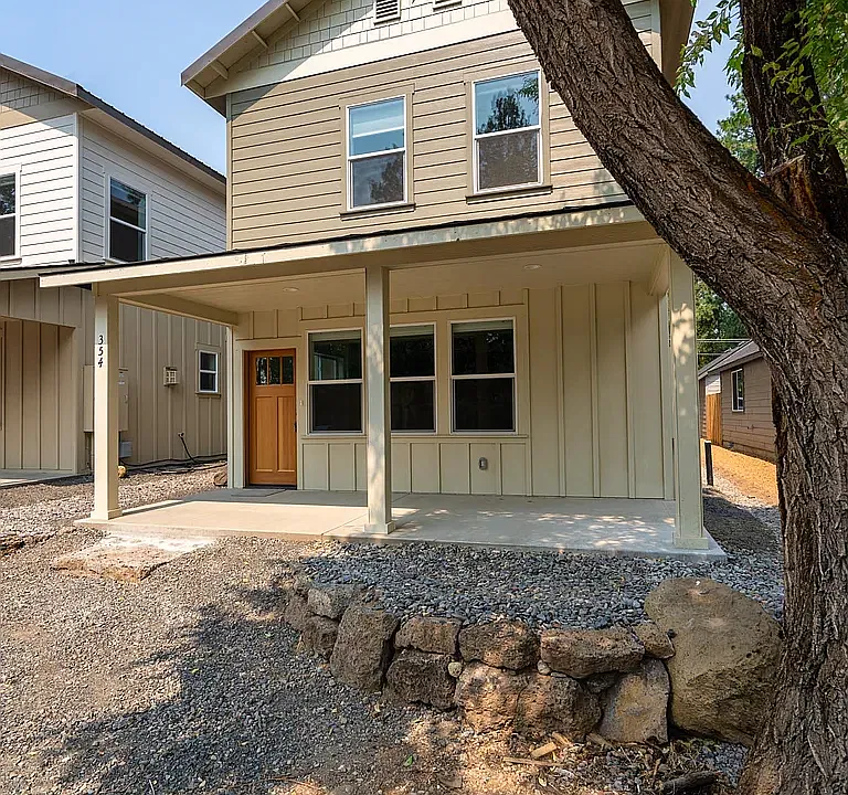 364 W Washington Ave