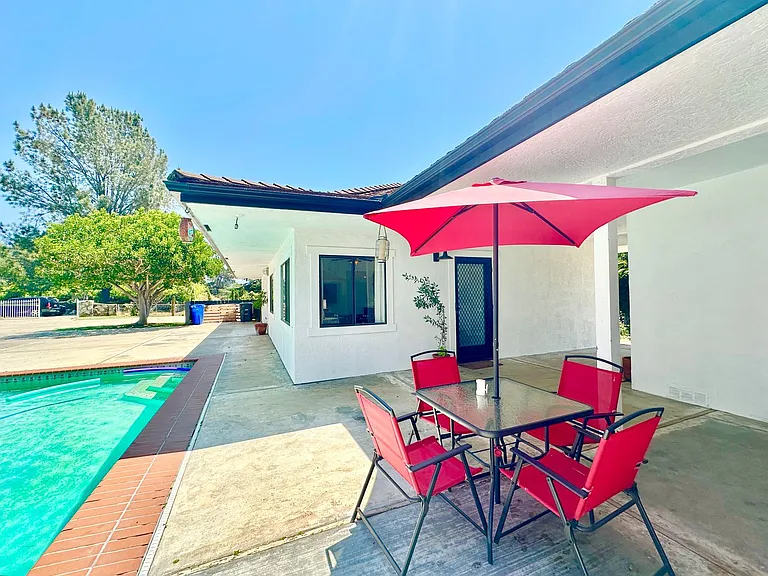 1650 Winterwarm Dr — Photo 44