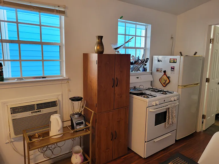 1218 Harmony St #3 — Photo 8
