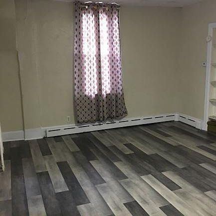 Living Room - Pergo Flooring