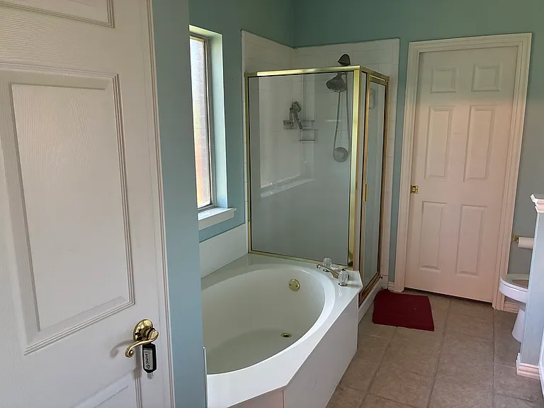 1004 Stanford Ln — Photo 15