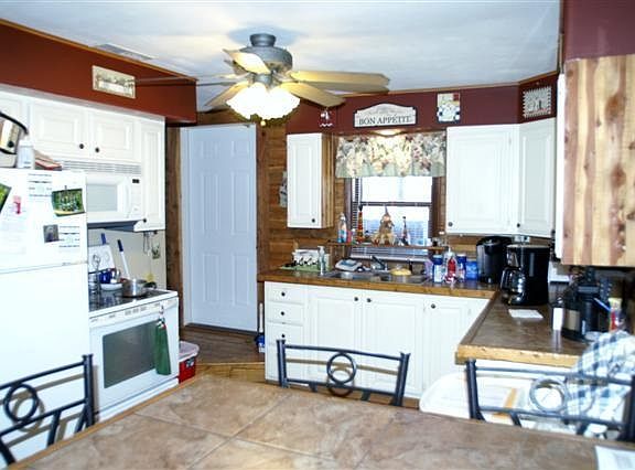 3rd image of 313 Cedar Oak Dr