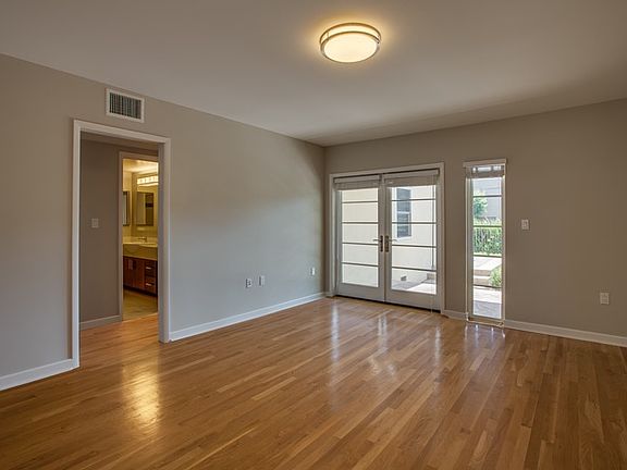 4th image of 973 Elkhart Pl APT 2