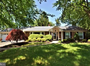 1190 Taylor Dr, Langhorne, PA 19047