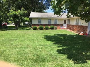 3105 W Cynthia St, Springfield, MO 65810