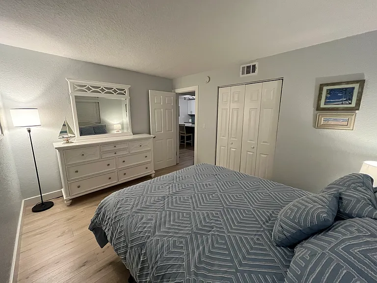 299 E Central Blvd #3 — Photo 12