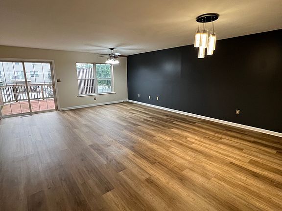4th image of 2627 Chestnut Ln