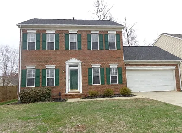 3 bed, 2.0 bath, 1620 sqft, $2,335 — Photo 1