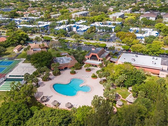 3rd image of 3120 Holiday Springs Boulevard #106