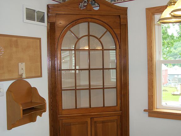 Corner cupboard in Kitchen