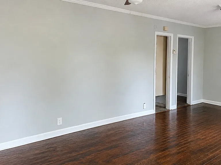 1226 Baker Rd — Photo 6