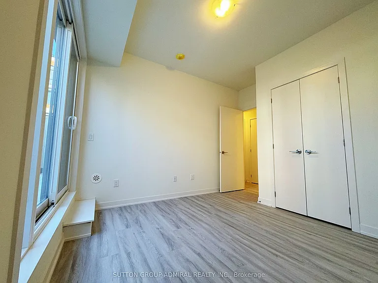 15 David Eyer Rd #1412 — Photo 8