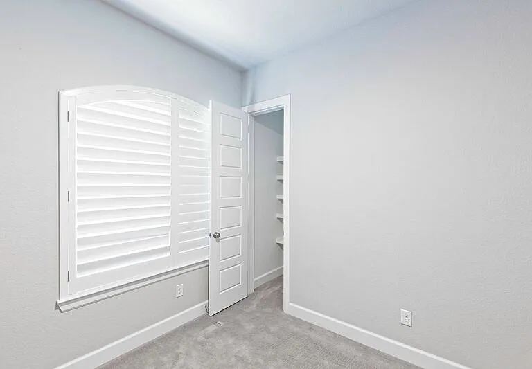 5319 Holland Ave — Photo 23