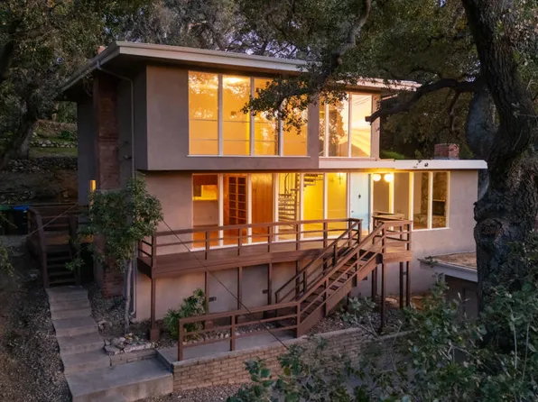 3556 Canyon Crest Rd, Altadena, CA 91001